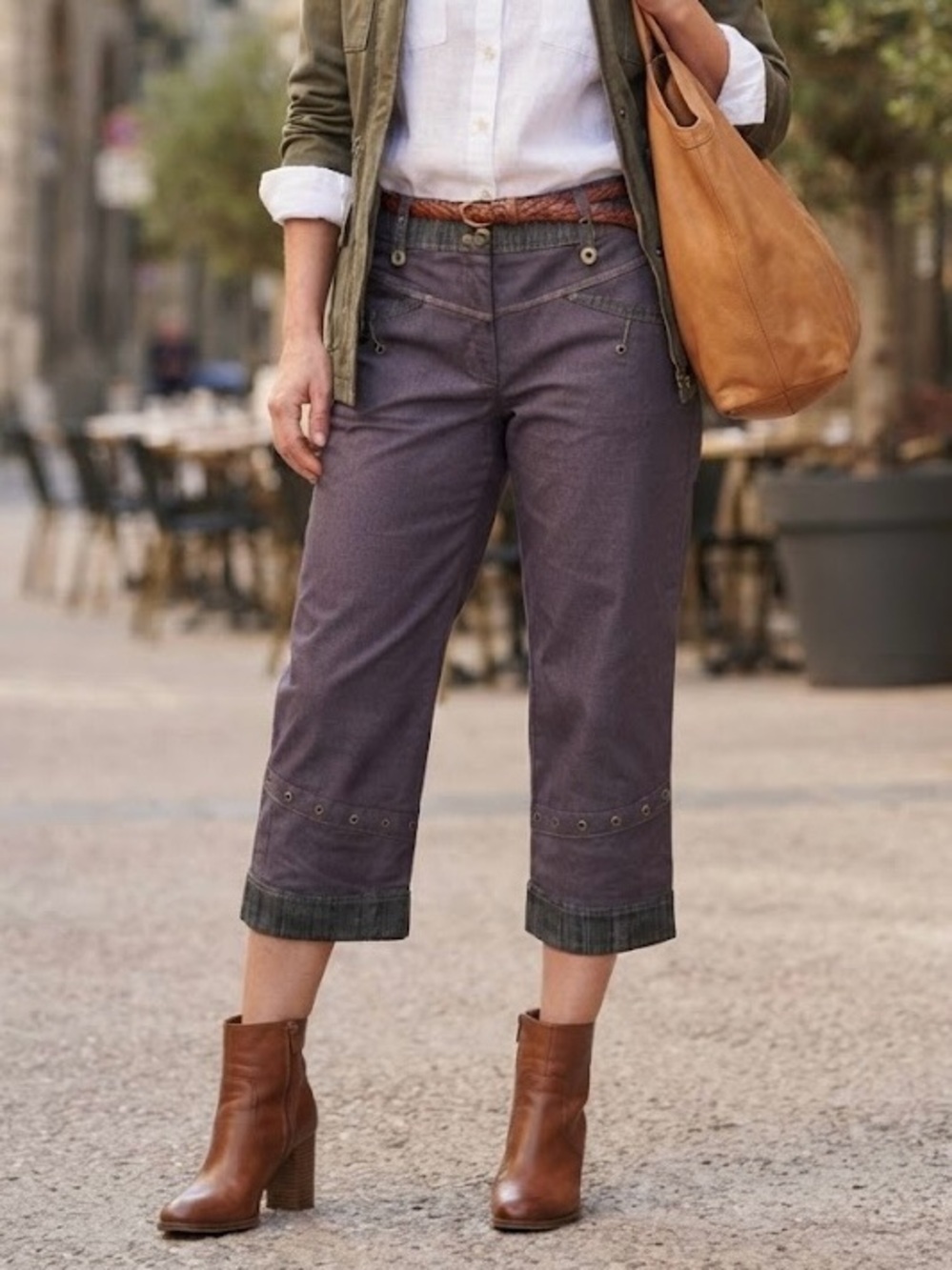 Marie Claire Grey Cropped Capris Grommet Details Steampunk Eclectic Artsy Chic